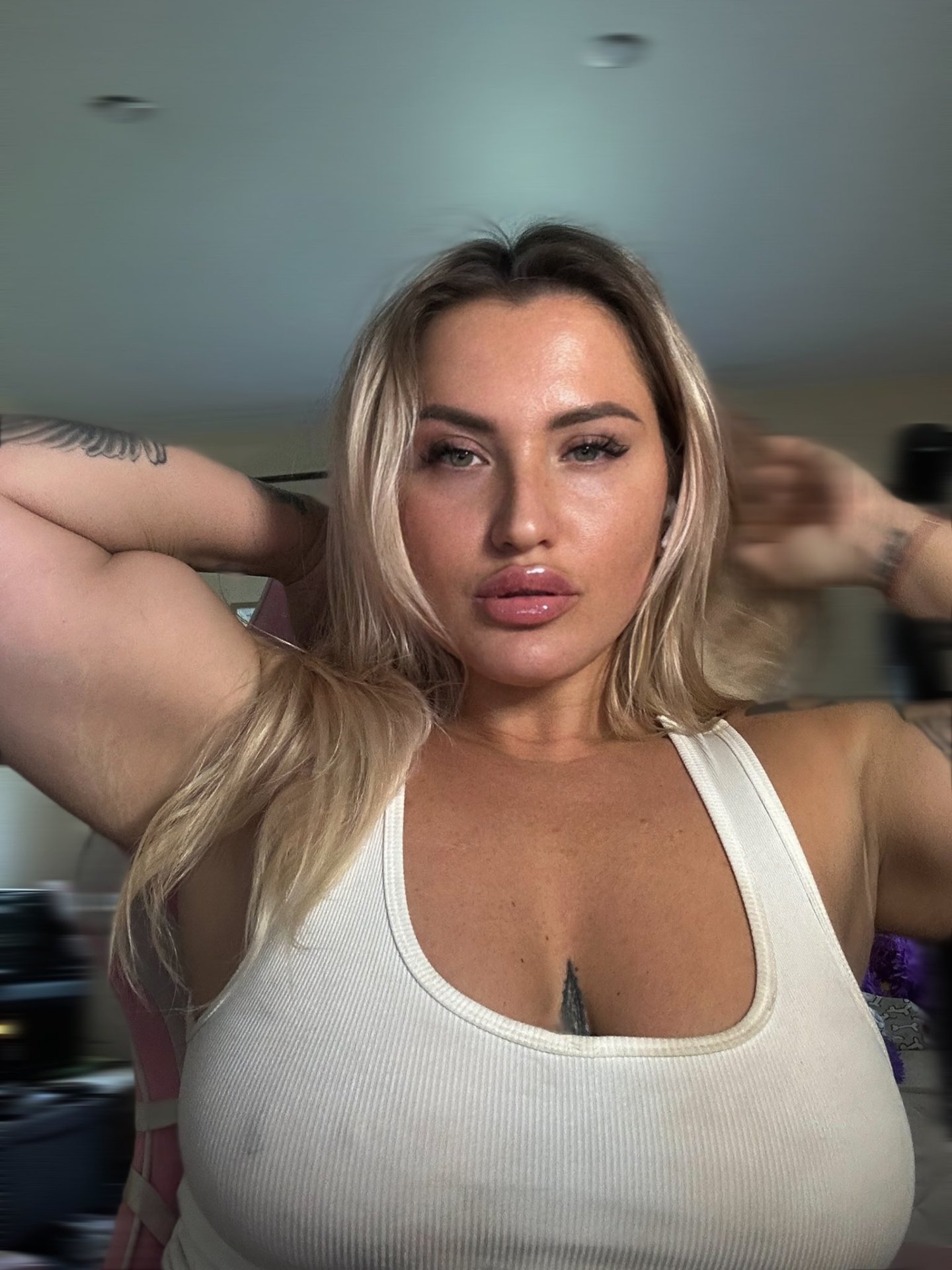 MarieLaMilfxxx de Valais, La Suisse